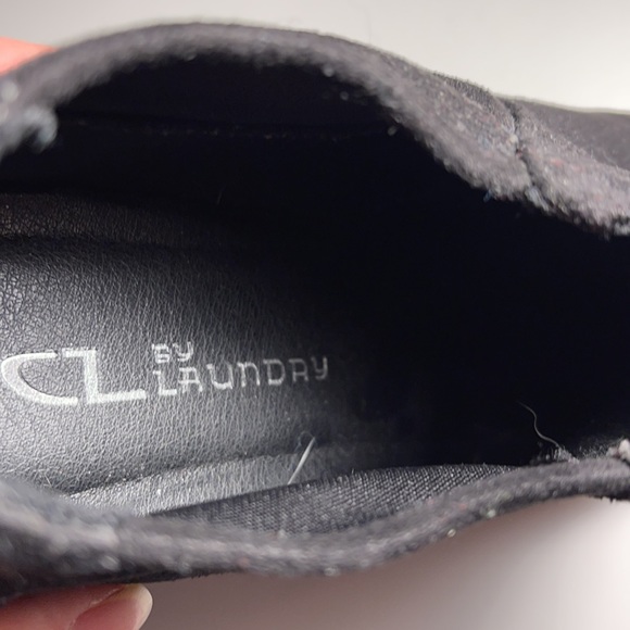 Black heel booties - Picture 2 of 2